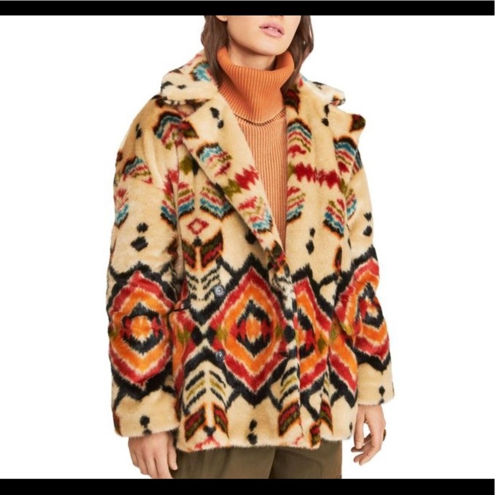 Free People geo print faux fur coat!